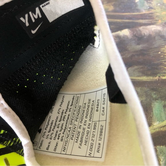 Nike SFIA  gloves - Picture 2 of 5